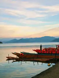 我在瀘沽湖收集了一整個日落劇場的浪漫