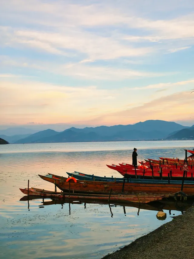 我在瀘沽湖收集了一整個日落劇場的浪漫