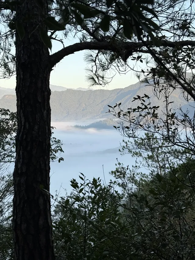 大自然的鬼斧神工和日出雲海 大自然的鬼斧神工和日出雲海