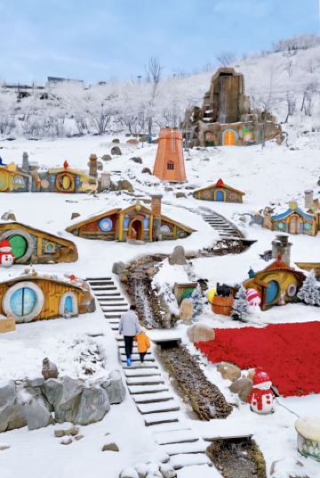 Enjoy a fun-filled winter day with your kids at the Cloud Grassland in the Yangtze River Delta region!