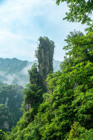 下雨天來這兒美成了人間仙境