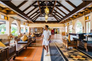Classic Thai-Style Stay with Relaxing Beachfront Ambiance