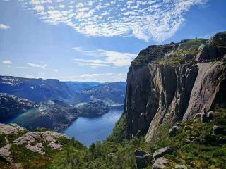 Norway west coast road trip | conquer Preikestolen at Lysefjord and head to the majestic Nordic mountains and sea