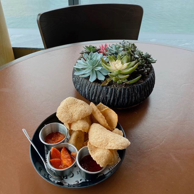 Rooftop海景餐廳嘆精緻東南亞菜