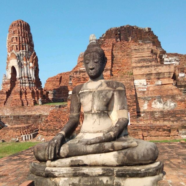เที่ยววัดมหาธาตุ อยุธยาท่ามกลางแดดร้อนระอุ