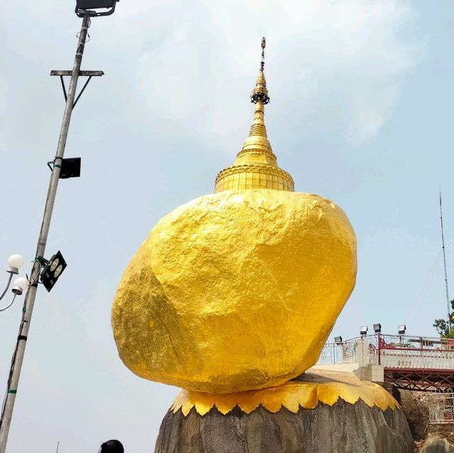 Golden Rock in Myanmar 