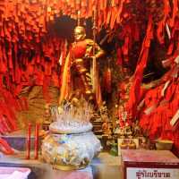 ศาลเจ้าพ่อเขาใหญ่ เกาะสีชัง ชลบุรี