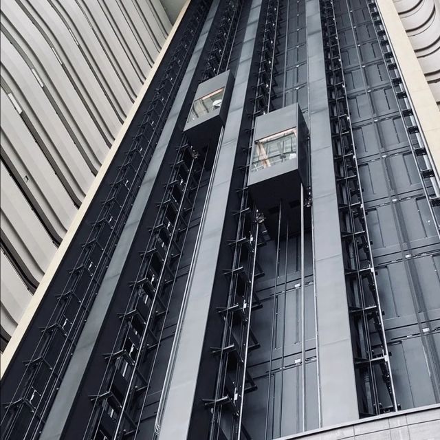 深圳酒店 俯瞰深圳灣的藝術空間