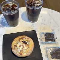 韓国:フェヒョン˗ˏˋ Starbucks in L'Escape Hotel  ˎˊ˗