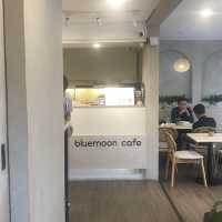 Aesthetic and food is tasty at Bluemoon Cafe