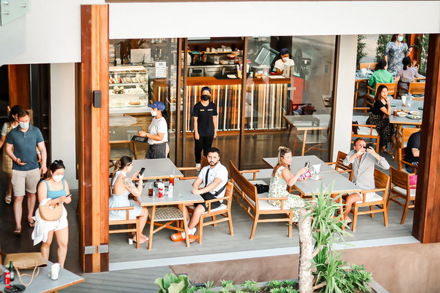 REEVE Beach Club รีฟ บีชคลับ
