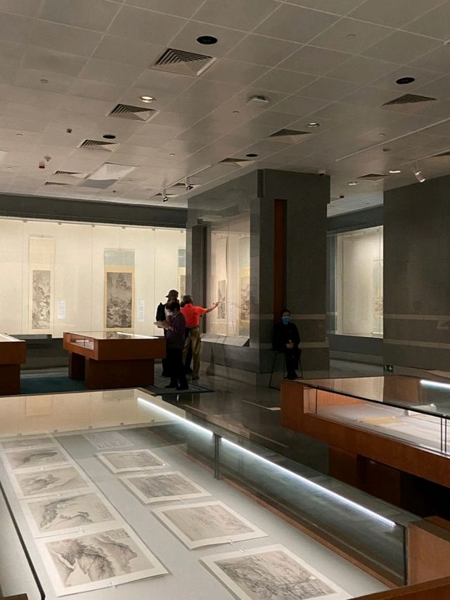 Museum Date with me! 