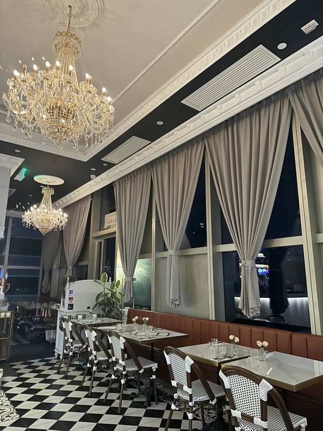 尖沙咀法國凱旋門餐廳