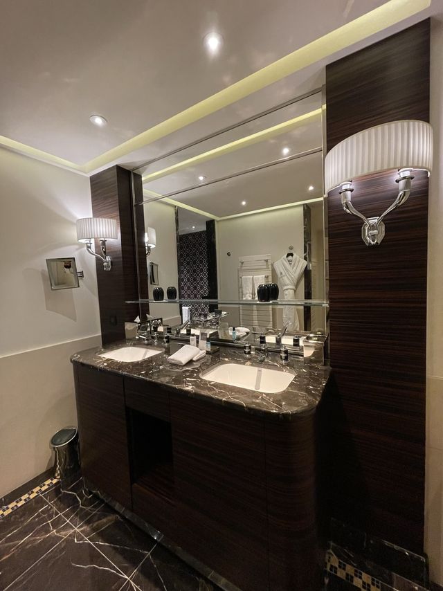 Prince de Galles, Luxury Collection Hotel