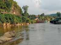 บ้านริมแควแพริมน้ำ