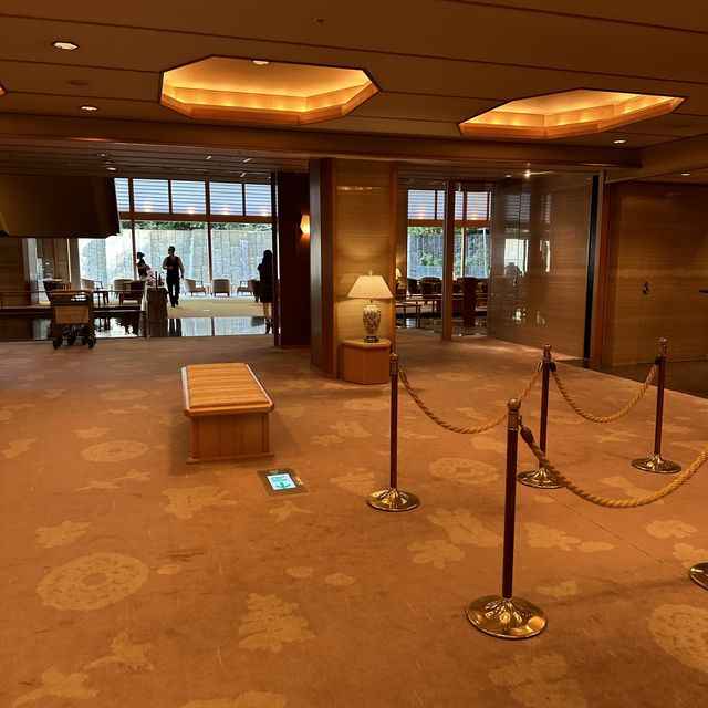 山口の老舗旅館、大谷山荘の貫禄さ。