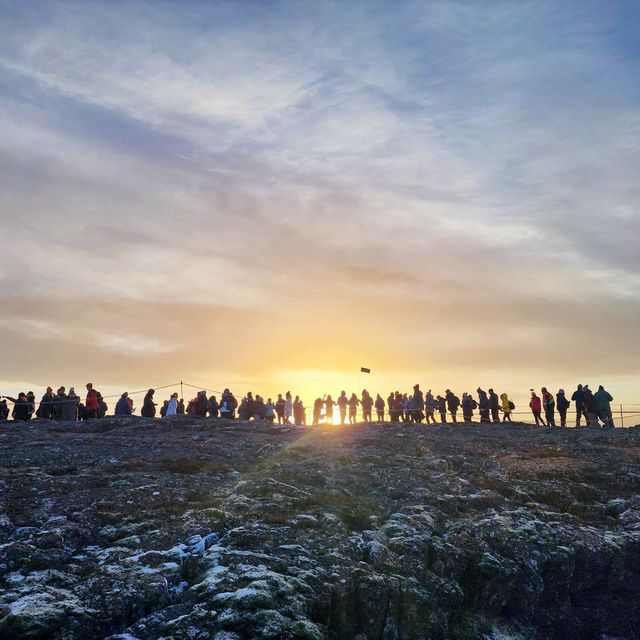 Sunrise  tour in Thingvellir National Park