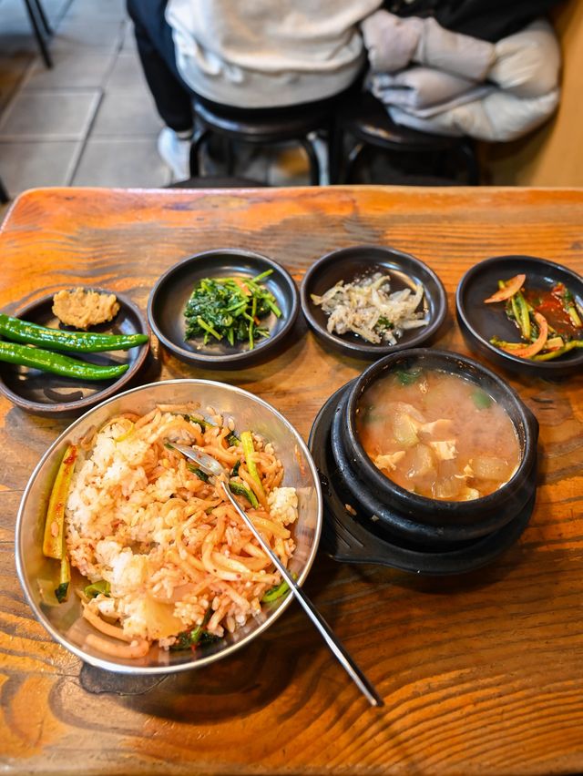 【韓国 / 鍾路】おひとり様OK！朝ごはんに最適600円チゲ