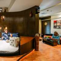 ลากแฟนไปนอนกลางพัทยาใกล้ห้างใกล้ทะเลมีห้องโจรสลัด