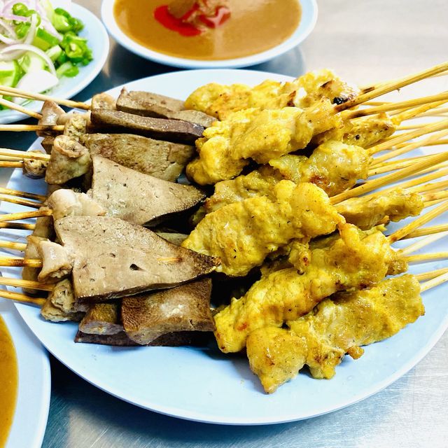 หมูสะเต๊ะอพอลโล่ ร้านอร่อยเด็ด ห้ามพลาด!!