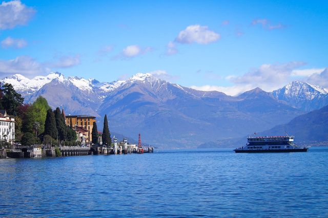 lake como ทะเลสาบสุดสวย