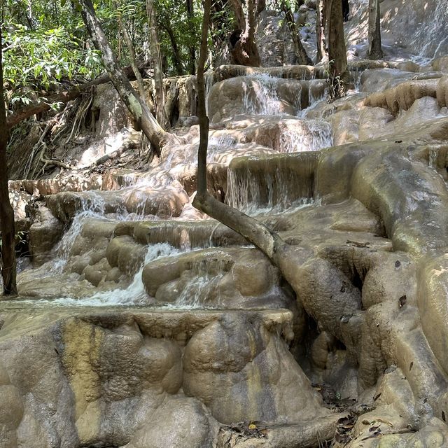  • น้ำตกวังสายทอง สตูล 💦