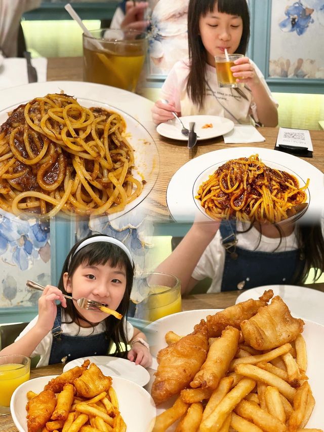 親子餐廳～最近仲換咗夏日主題風☀️