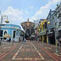 Pasar Seni, the Central Art Market in the city