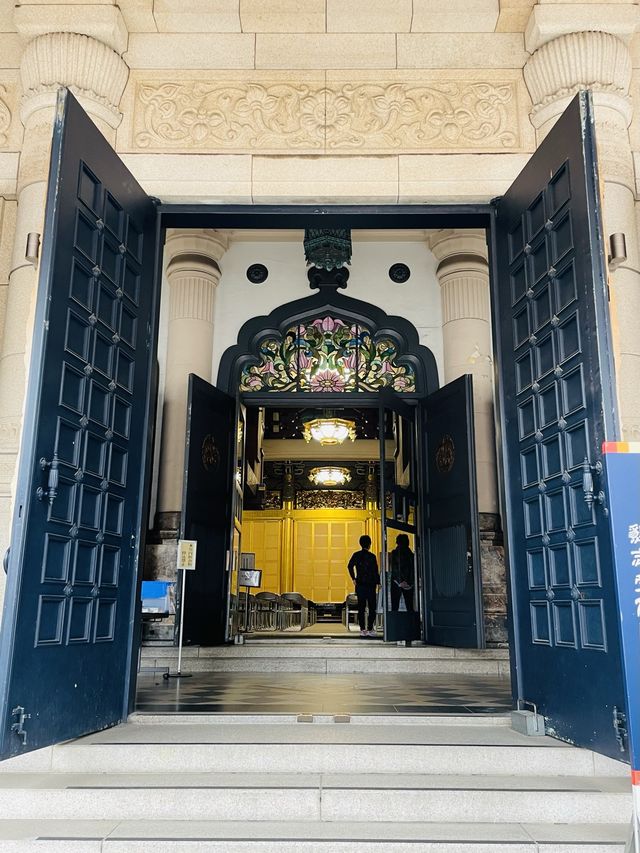 【東京都/築地本願寺】インドを彷彿させる寺院