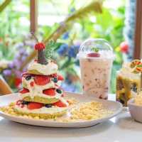 คาเฟ่น่ารักจันทบุรี Maldivana Cafe 🍰 ตรีมคริสมาส