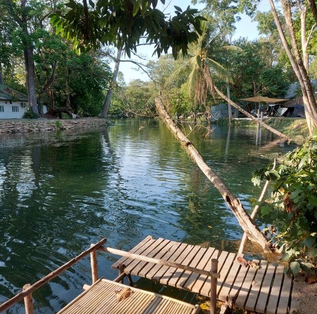 เล่นน้ำตกเย็นๆ ที่มวกเหล็ก สระบุรี