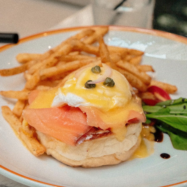 Kay’s sathorn