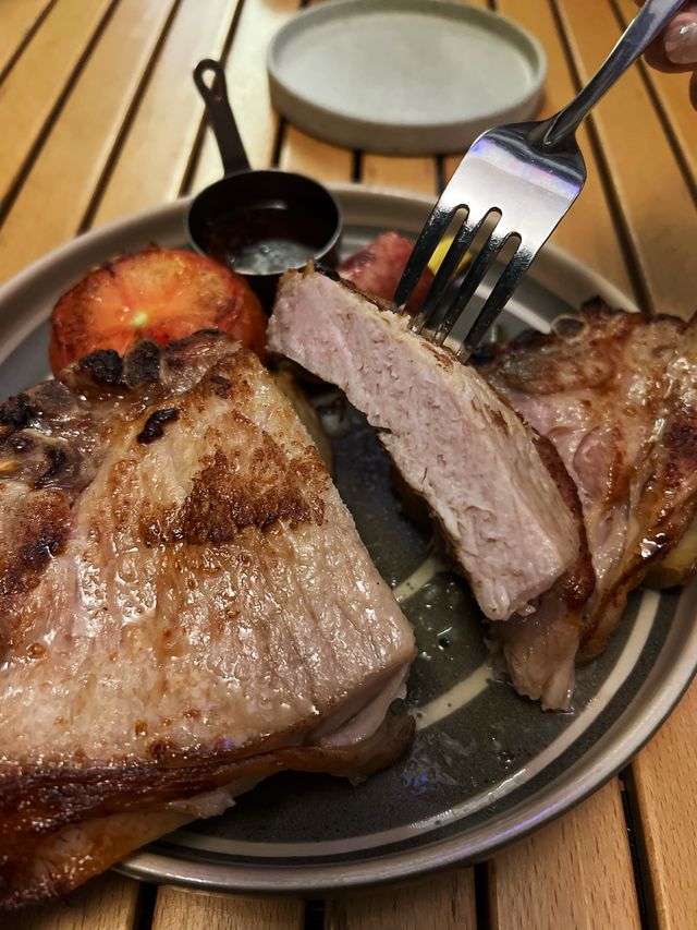 食足兩日巨型豪華豚