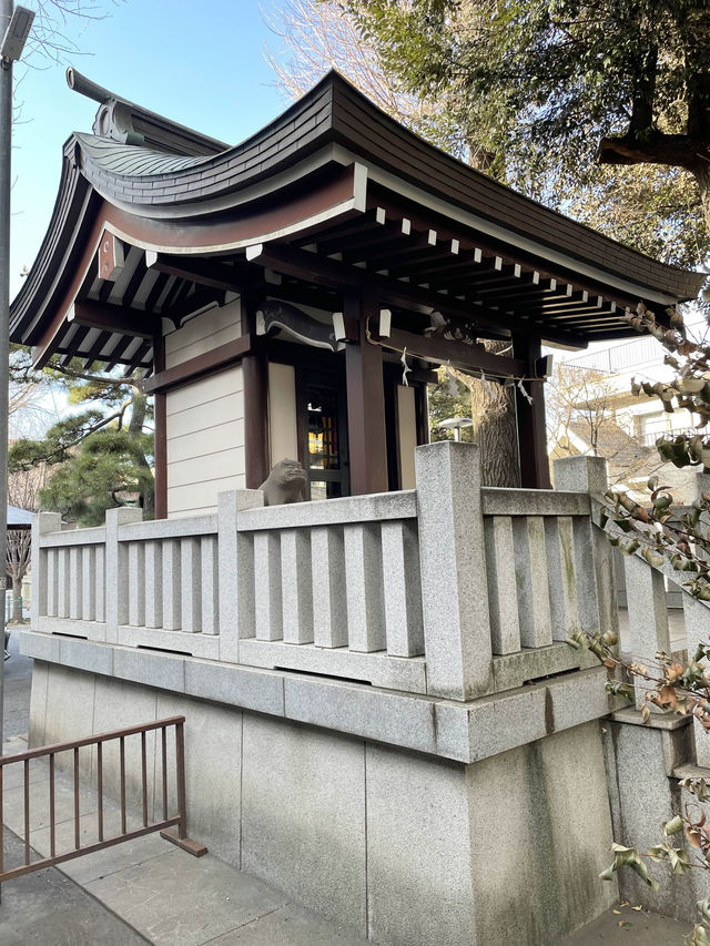 【東京都/鎧神社】珍しい狛犬型庚申塔