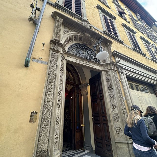 【イタリア】フィレンツェに行ったら必ず行きたい！世界最古の薬局