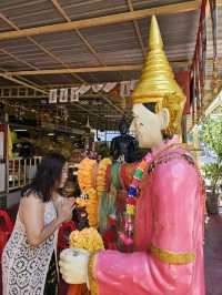 Wat Nong Oo重現佛教神話和泰國民間傳說