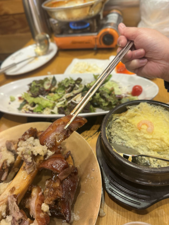 首爾覓食 🇰🇷 傳統的韓國豬腳味道⁉️