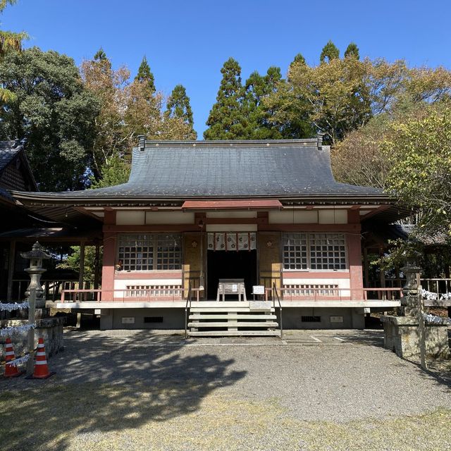 自然豊かな相良護国神社