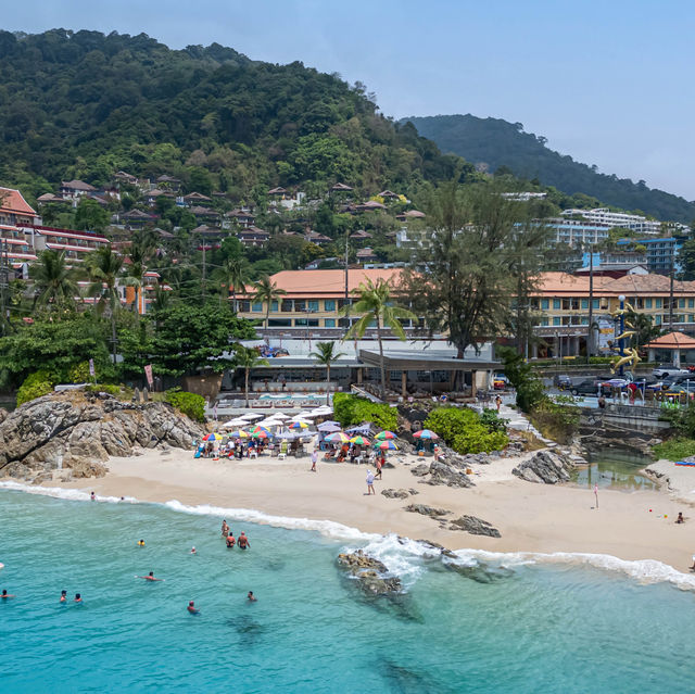 บีชคลับภูเก็ตสุดเก๋ ริมชายหาดป่าตอง 🏖️
