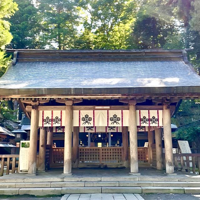 【諏訪大社上社本宮/長野県】本殿を持たない独特の諏訪造り