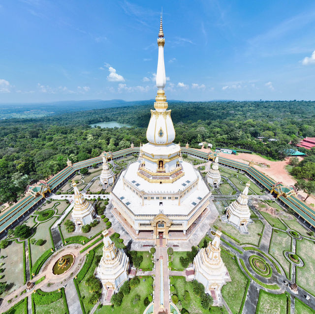พระมหาเจดีย์ชัยมงคล
