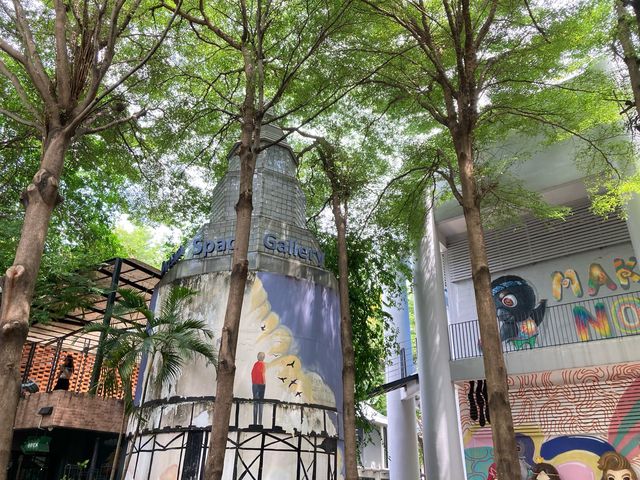ชมงานศิลป์สวย ‘Dream Space Gallery’ เชียงใหม่