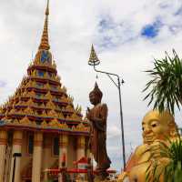 วัดสังกัสรัตนคีรี วัดสวยเมืองพระชนกจักรี