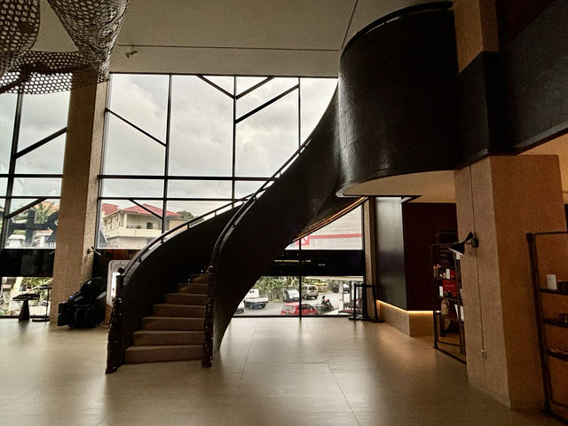 ARTOTEL Batam’s Lobby Area 