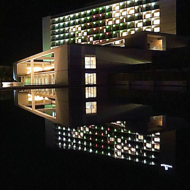 【淡路夢舞台】星空と夜景が繋がる✨建築が美しいイルミネーション✨