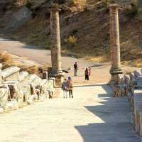 **🌄 Discover the Majesty of Mount Nemrut! 🇹🇷**