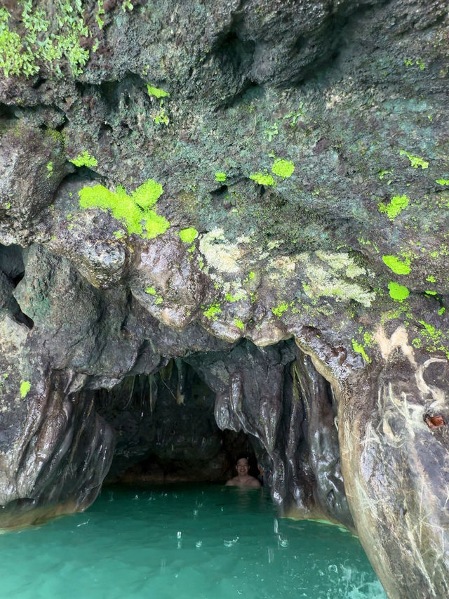 🇵🇭 Diving into Paradise: Cambugahay Falls, Siquijor
