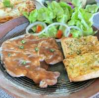 Triple 9 Cafe & Restaurant