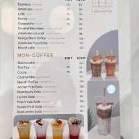 คาเฟ่สวนดอกไม้ สุดคิวท์ Lamoonnee ละมุนนี