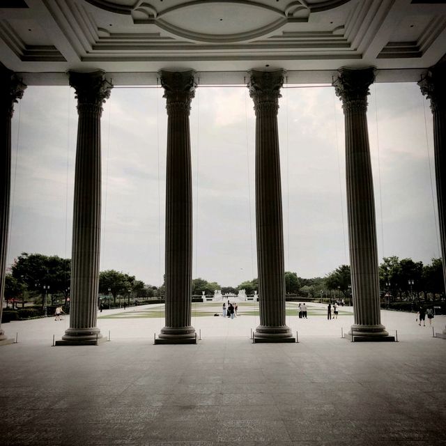 🎨 台南歐洲錯覺 • 藝術與展覽殿堂 • 奇美博物館 🏛️
